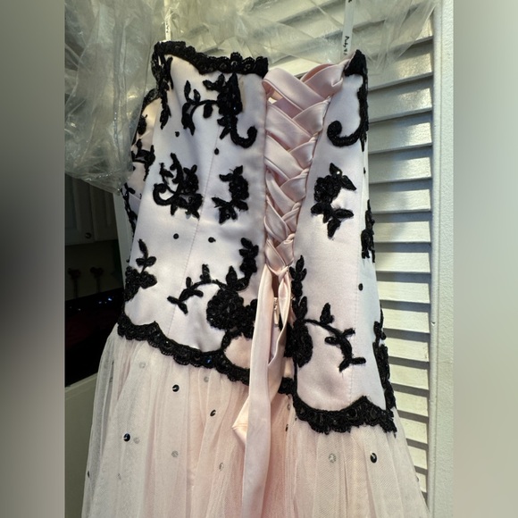 PROM SEASON 🌟💥 pink and black prom/party dress - Picture 7 of 8